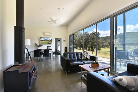 Valle Laguna - Sydney 4u 0