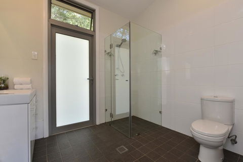 Valle Laguna - Sydney 4u 2