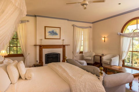 Victoria's At Ewingsdale - Sydney 4u 3