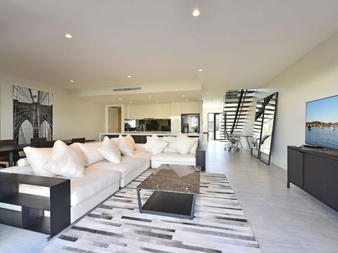 Villa Capri Waterside At Trinity Point - Sydney 4u 1