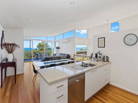 VILLA SARINA - Beautiful Villa In Skenes Creek - Sydney 4u 2