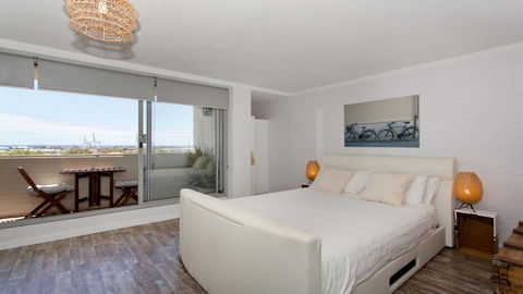 Vista Fremantle - Apartment With A View - Sydney 4u 1