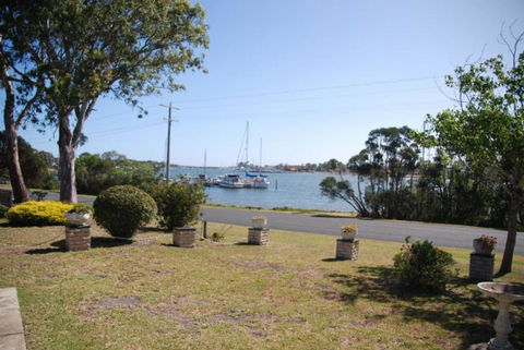Vista-Del-Lago - Accommodation Sydney 0