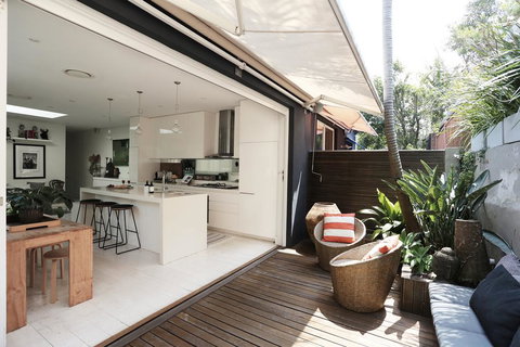 Walk To Beach From This Stylish Bronte Oasis W AC, Wifi And Free Parking - Sydney Resort 0