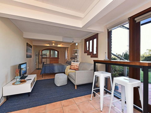 Wangi Waterfront Delight 1bdr Studio - Accommodation Sydney 0