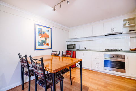 Warburton Lodge - Sydney 4u 3