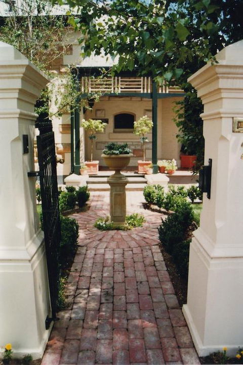 Water Bay Villa Bed & Breakfast - Sydney 4u 3