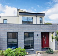Apollo Bay Seal Apartments - Sydney 4u