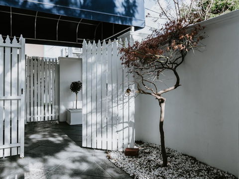 SoYa Apartment Hotel - Sydney 4u 5