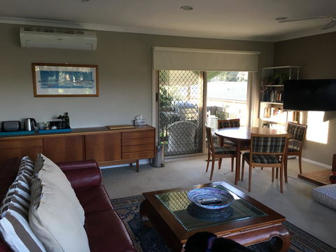 Andrew's On Topaz - Sydney 4u 13