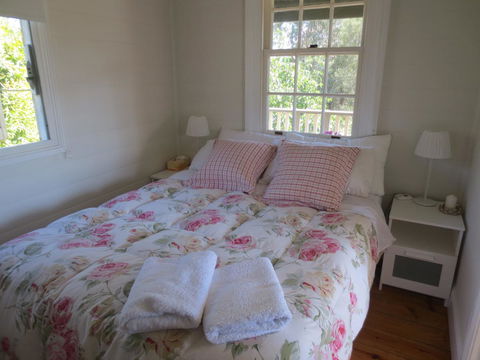 Walnut Cottage Via Leongatha - Sydney 4u 1