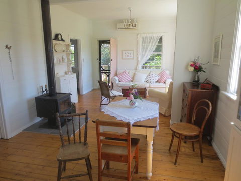 Walnut Cottage Via Leongatha - Sydney 4u 5