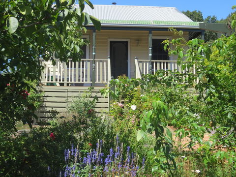 Walnut Cottage Via Leongatha - Sydney 4u 0