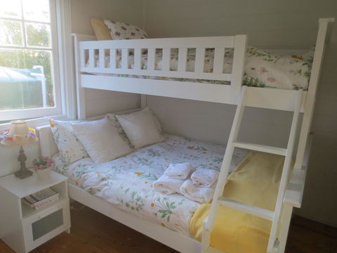 Walnut Cottage Via Leongatha - Sydney 4u 3