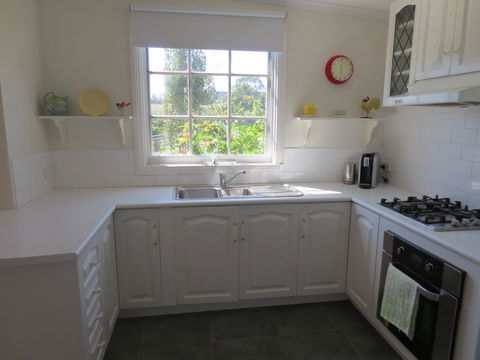 Walnut Cottage Via Leongatha - Sydney 4u 4