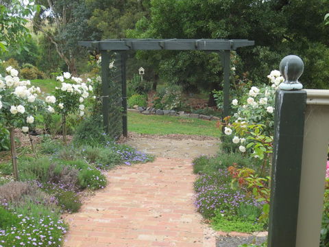 Walnut Cottage Via Leongatha - Sydney 4u 7