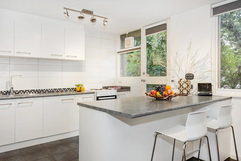 Melbourne Villa - Accommodation Sydney 8