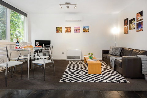 Melbourne Villa - Accommodation Sydney 1