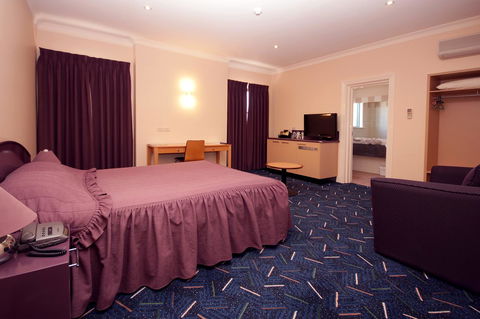 Mitchell River Tavern - Sydney 4u 0