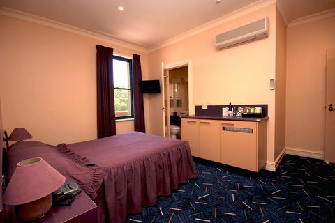 Mitchell River Tavern - Sydney 4u 21
