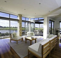 19 Glen Eagles Close - Sydney 4u