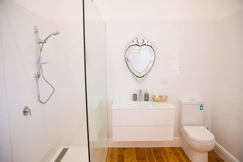 Cape Nelson Lighthouse - Accommodation Sydney 16