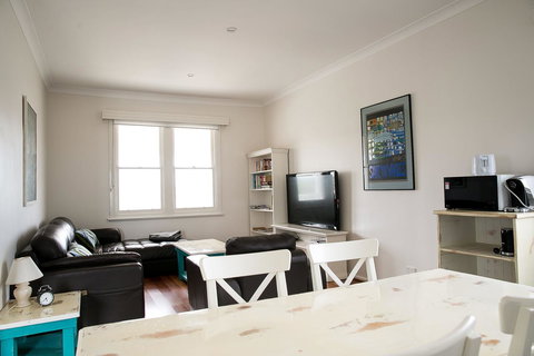 Cape Nelson Lighthouse - Accommodation Sydney 35