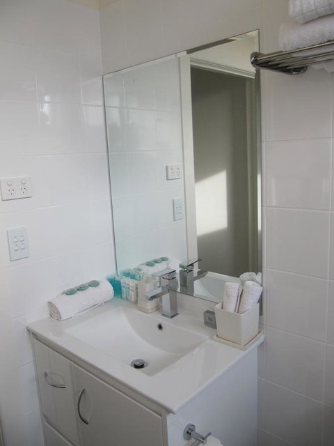 Cape Nelson Lighthouse - Accommodation Sydney 27