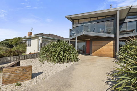 Beach And Reef - Accommodation Sydney 8