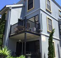 At the beach apartments - Sydney 4u
