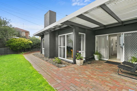 Mysa Anglesea Sleeps 7 WiFi SmartTV Cafes Shops - Accommodation Sydney 7
