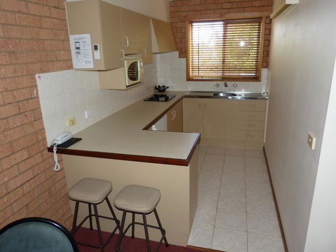 Blue Whale Motor Inn & Apartments - Sydney 4u 25
