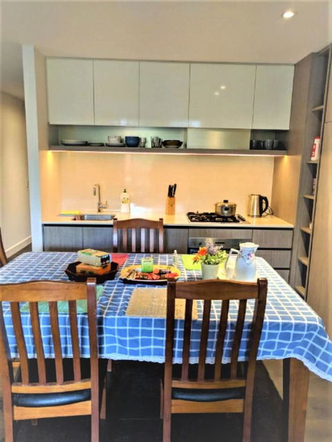 Camberwell Burke Road Apartment - Sydney 4u 0