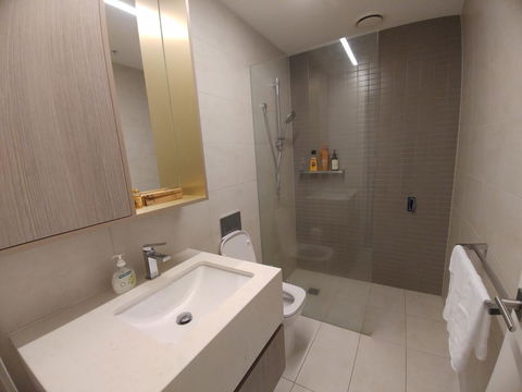 Camberwell Burke Road Apartment - Sydney 4u 9