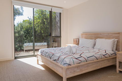 1 Sunset Place - Sydney 4u 12