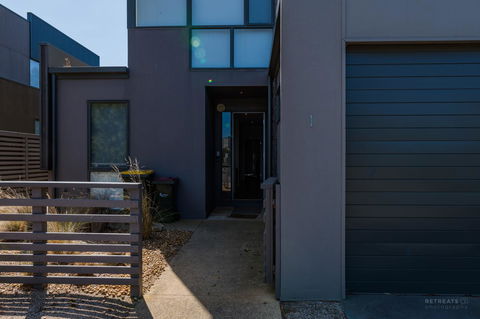 1 Sunset Place - Sydney 4u 4