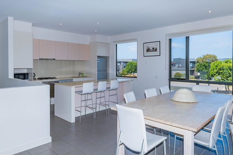 1 Sunset Place - Sydney 4u 0
