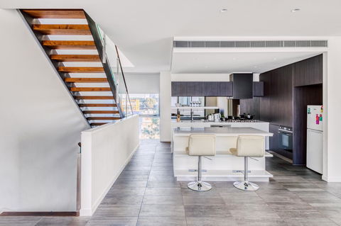 Docklands Waterfront Luxury Villa - Accommodation Sydney 8