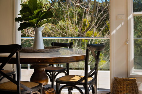 Lake Como Villa - Sydney Resort 5