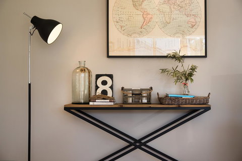 Lake Como Villa - Sydney Resort 3