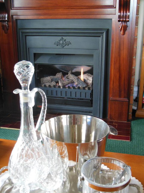 Airleigh-Rose Cottage - Sydney Resort 30