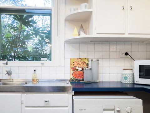LittleStay Airlie - 2 Bedroom House - Sydney 4u 23