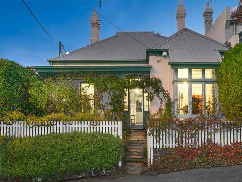 LittleStay Airlie - 2 Bedroom House - Sydney 4u 2