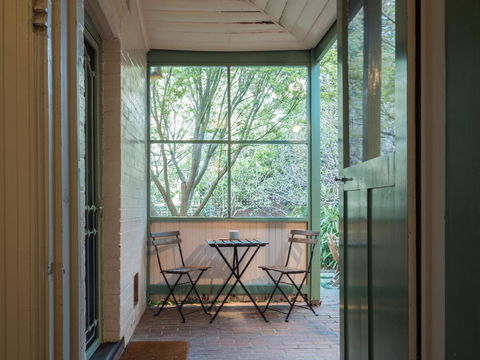 LittleStay Airlie - 2 Bedroom House - Sydney 4u 36
