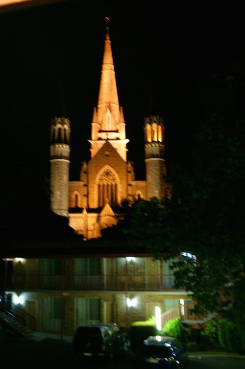Cathedral Motor Inn - Sydney 4u 2