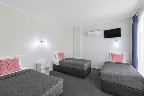 Cathedral Motor Inn - Sydney 4u 11