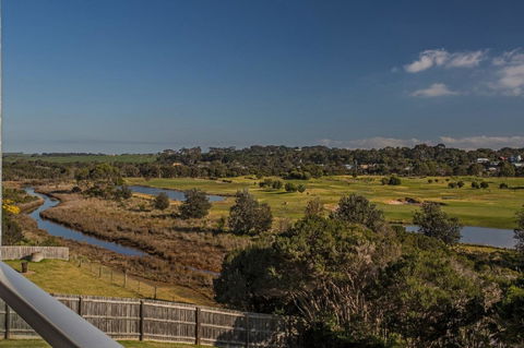 Saltwater Breeze Retreat - Sydney 4u 20