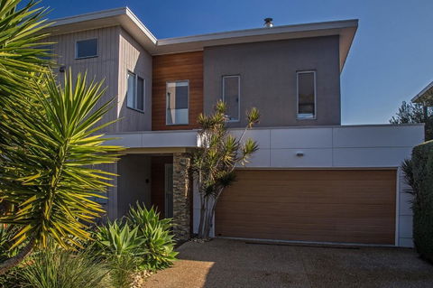 Saltwater Breeze Retreat - Sydney 4u 0