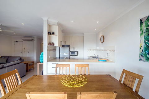 Sunseeker Holiday Apartments - Sydney 4u 43