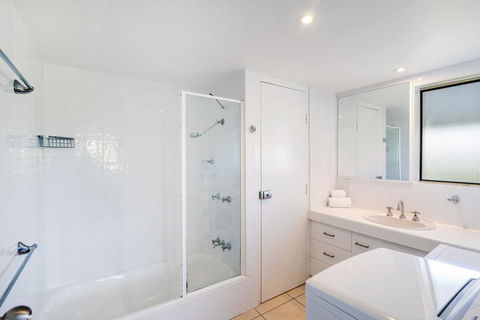 Sunseeker Holiday Apartments - Sydney 4u 27